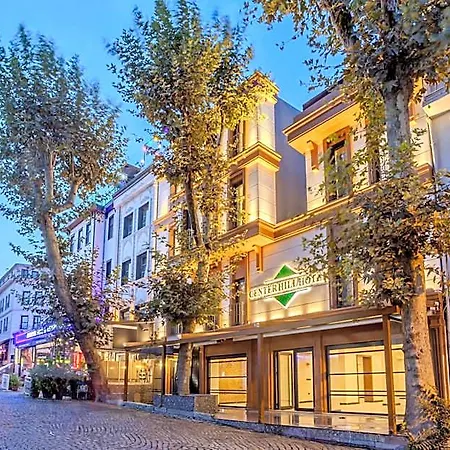 Hotel Center Hill 3*