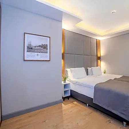 Center Hill Hotel
